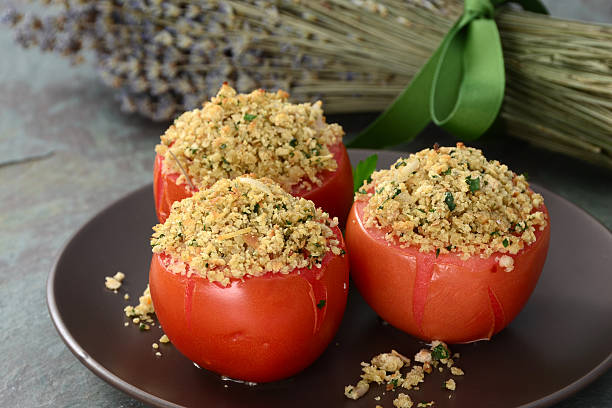 Tomatoes filled with bulgur